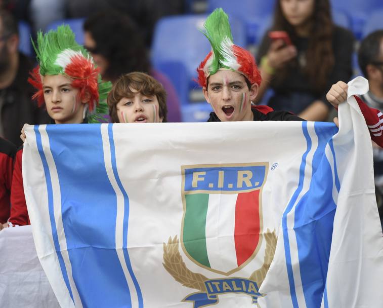 I tifosi italiani non sono da meno degli irlandesi (Ansa)